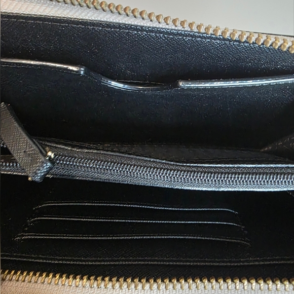 Kate Spade Laurel Way Neda Wallet Wristlet - Two-toned Beige/ Black - Picture 3 of 4